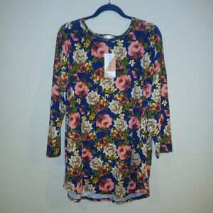 NWT Honey & Lace floral top Plus size